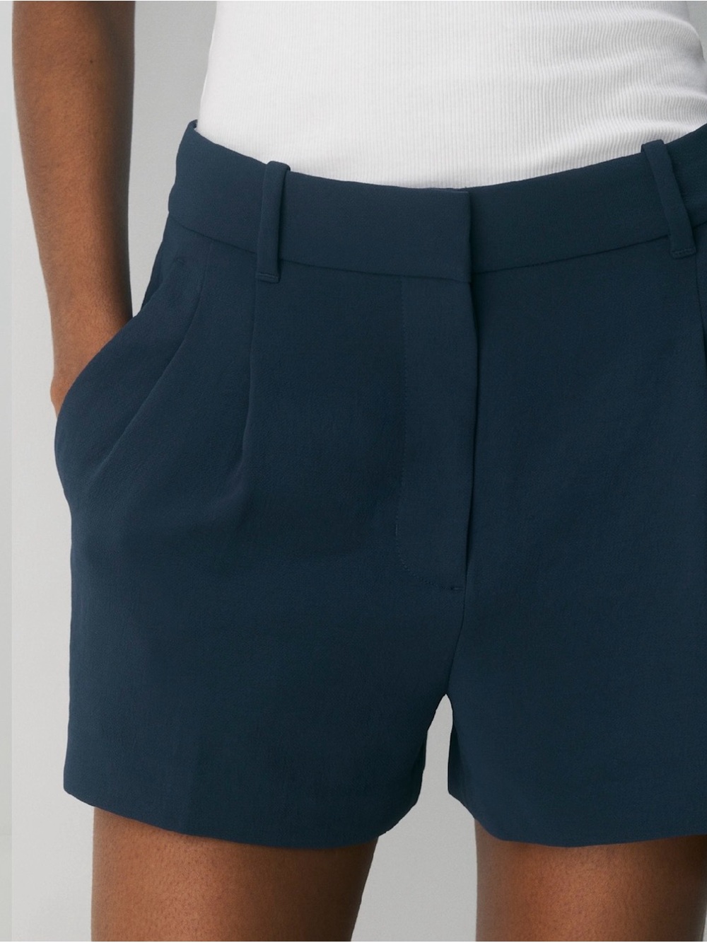 Aritzia New Agency Mini Shorts